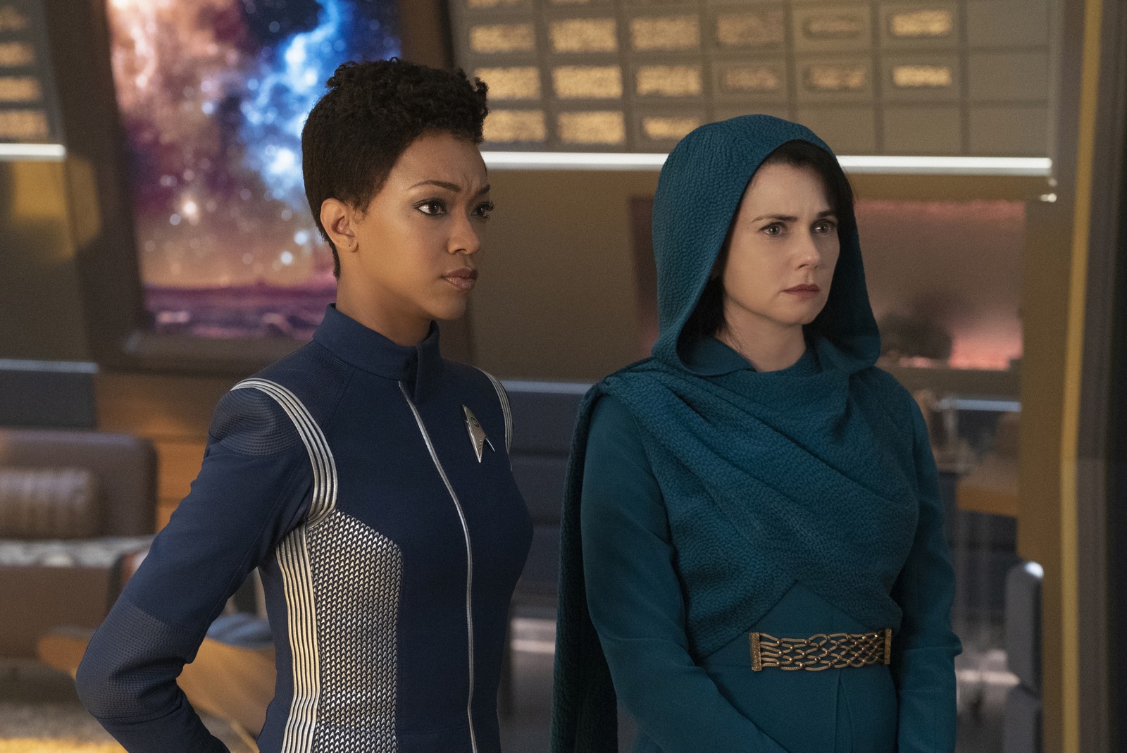 Burnham und Amanda in "Point of Light" (Photo: CBS)