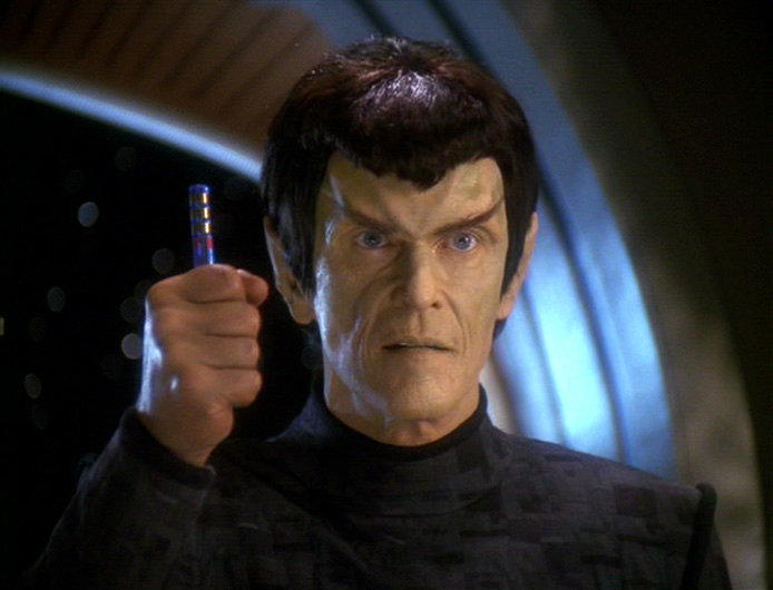 Senator Vreenak in "Im fahlen Mondlicht" (Szenenbild: CBS)