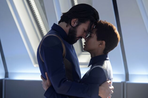 Tyler und Burnham in "The Red Angel" (Photo: "Discovery" 2x10, CBS)