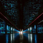 “Server-Raum” (Szenenbild: CBS)
