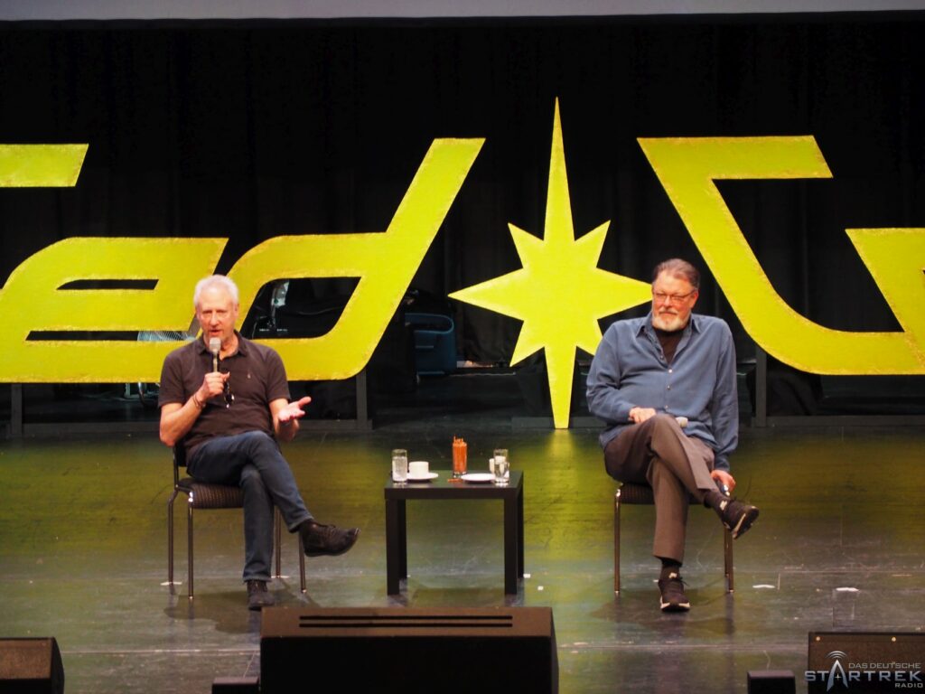 Happy Birthday, Number One! Jonathan Frakes wird 70 14 Brent Spiner und Jonathan Frakes auf der FedCon 27