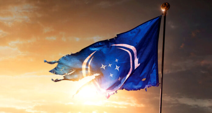 UFP Flagge zerrissen