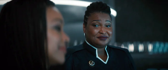 Die Präsidentin der Erde in "Coming Home"