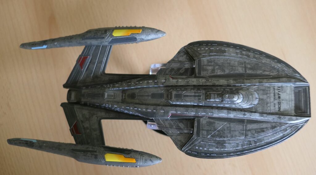 Modell-Rezension: "Star Trek Universe Collection - U.S.S. Toussaint" 100