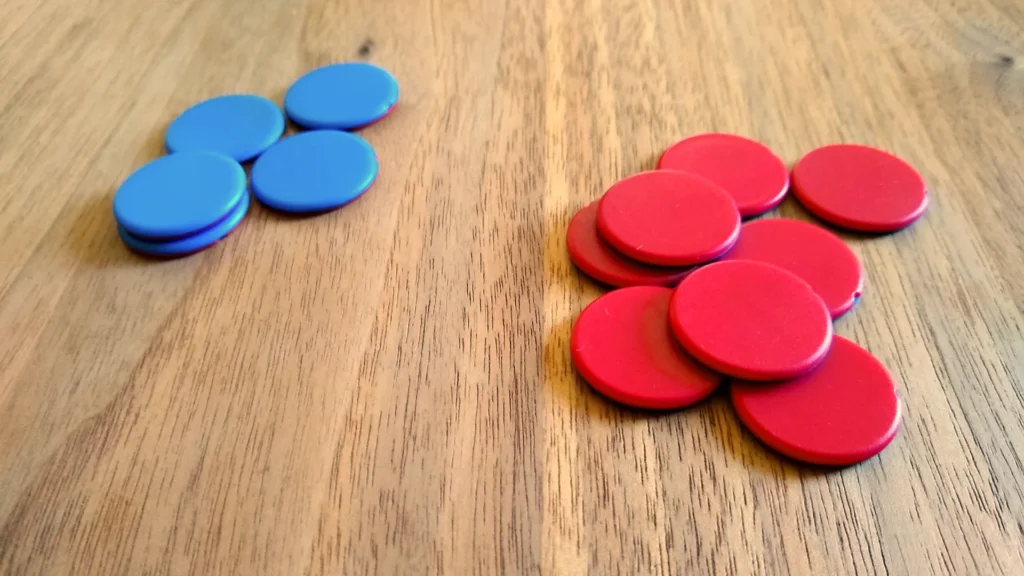 Video: How to Play "Star Trek Adventures" - Teil 3: Momentum 1 Reversi-Chips als Momentum- und Bedrohungsmarker