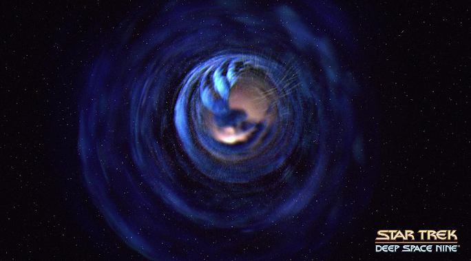 Mit der Entdeckung des "Bajoranischen Wurmlochs" im Jahr 2369 nimmt der Konflikt seinen Lauf (Bild: DS9 1x01 © Paramount, 1993).