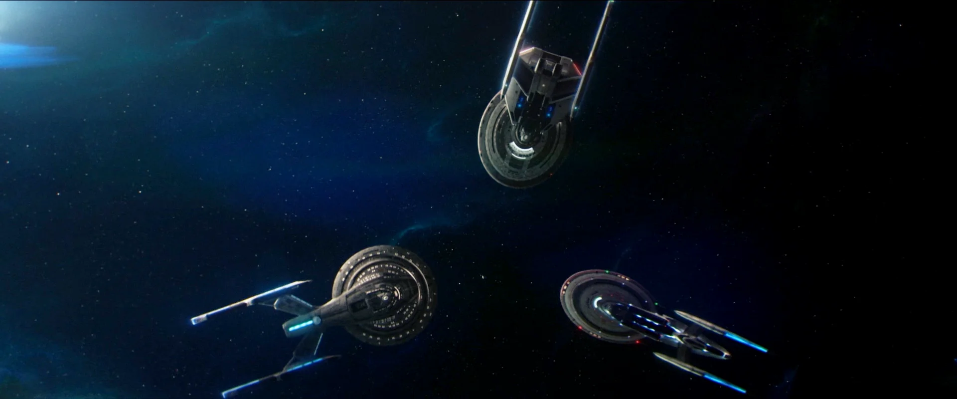 Drei Schiffe der Sternenflotte in "Bounty" (Szenenphoto: Paramount)