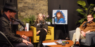 Gates McFadden über helle, dunkle und zukünftige “Star Trek”-Sets Gates McFaden in der Shuttlepod Show mit Dominic Keating und Connor Trinneer.