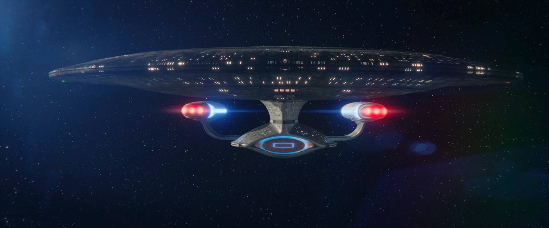 Die Enterprise-D in "The Last Generation" (Szenenphoto: Paramount)