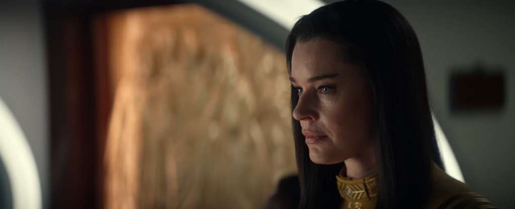 Sneak-Peak-Teaser zu Staffel 2 von "Star Trek: Strange New Worlds!" 6 Una in "Strange New Worlds", Staffel 2. Sie steht vor Gericht.