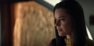 Sneak-Peek-Teaser zu Staffel 2 von “Star Trek: Strange New Worlds!” Una in "Strange New Worlds", Staffel 2. Sie steht vor Gericht.