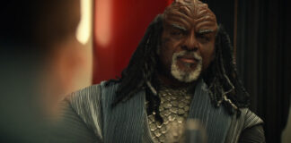 Preview: “Under the Cloak of War” (“Star Trek: Strange New Worlds”, 2×08) Robert Wisdom als Dak'Rah in "Under the Cloak of War" (Paramount+)