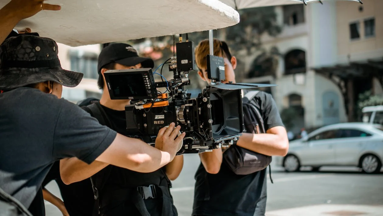 Des Streiks wegen steht Hollywood quasi still, einschließlich "Star Trek"-Serien. Doch drei AMC-Produktionen werden nun wohl wieder die Arbeit aufnehmen dürfen, und zwar in Absprache mit einer der streikenden Gewerkschaften: SAG-AFTRA (TV, Radio, Streaming). Es handelt sich um die "Interview mit einem Vampir"-Serie und die zwei "Walking Dead"-Spinoffs, "Daryl Dixon" und "The Ones Who Live". (Foto: Pexels.com)