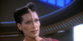 “Der Fall Dax” und “Der Parasit” bei den Delta Flyers Ty Kajada jagt Vantika, der sich Bashirs Körper bemächtigt (Quelle: Paramount+, DoP: Marvin Rush)