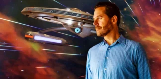 “Star Trek: Resurgence” – Interview mit Autor Andrew Grant (Teil 1) Andrew Grant in front of the U.S.S. Resolute from "Star Trek: Resurgence" (Photo: Andrew Grant, Screenshot & Collage: TrekZone Network)