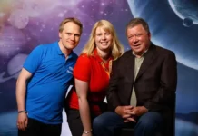 Podcast mit der schüchternen Sara, die wir losschickten, Stars zu interviewen Thomas und Sara Hoeft mit William Shatner im Confoto (2015)