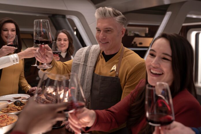 Die Crew der Enterprise in "What is Starfleet?" (Photo: Marni Grossman/Paramount+)