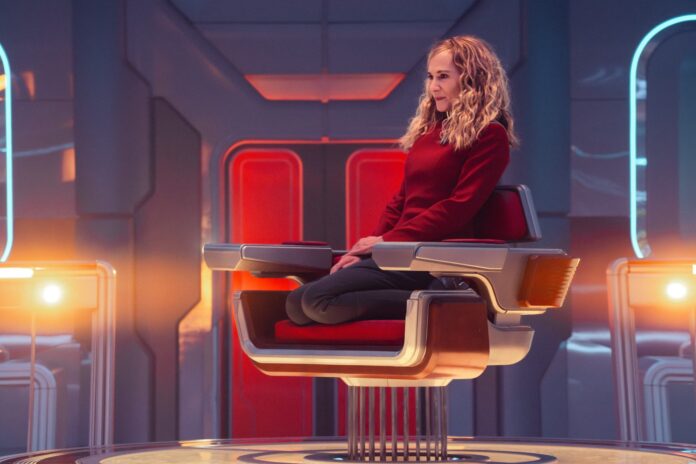 Ake in "300th Night" (Photo: Michael Gibson/Paramount+)