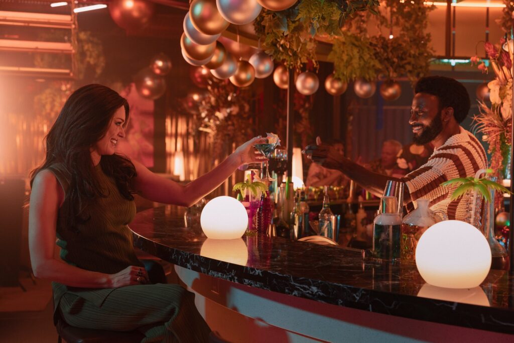 Zweitrezension: "Strange New Worlds 4x03 - Menschlicher bester Freund" 1 Chin-Riley und M'Benga in "Human Best Friend" (Photo: Jan Thijs/Paramount+)