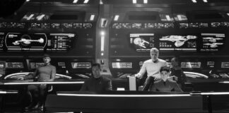 Zweitrezension: “Strange Noir Worlds 4×04 – Ein Fall von Chiaroscuro” Brückencrew in "A Case of Chiaroscuro" (Photo: Jan Thijs/Paramount+)