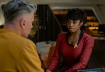 Kurzrezension: “Star Trek: Strange New Worlds” – 4×10 “Tomorrow’s Enterprise” Pike und Uhura in "Tomorrow's Enterprise" (Photo: John Medland/Paramount+)