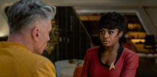 Kurzrezension: “Star Trek: Strange New Worlds” – 4×10 “Tomorrow’s Enterprise” Pike und Uhura in "Tomorrow's Enterprise" (Photo: John Medland/Paramount+)